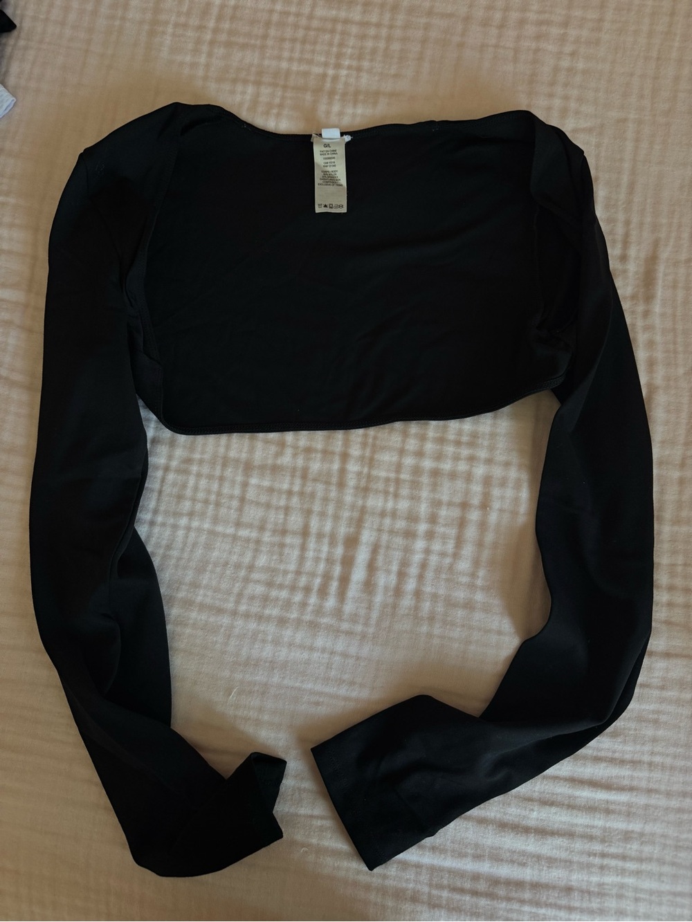 Garage Black Pilates Shrug